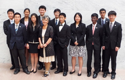 2014 US Physics Team on the Hill